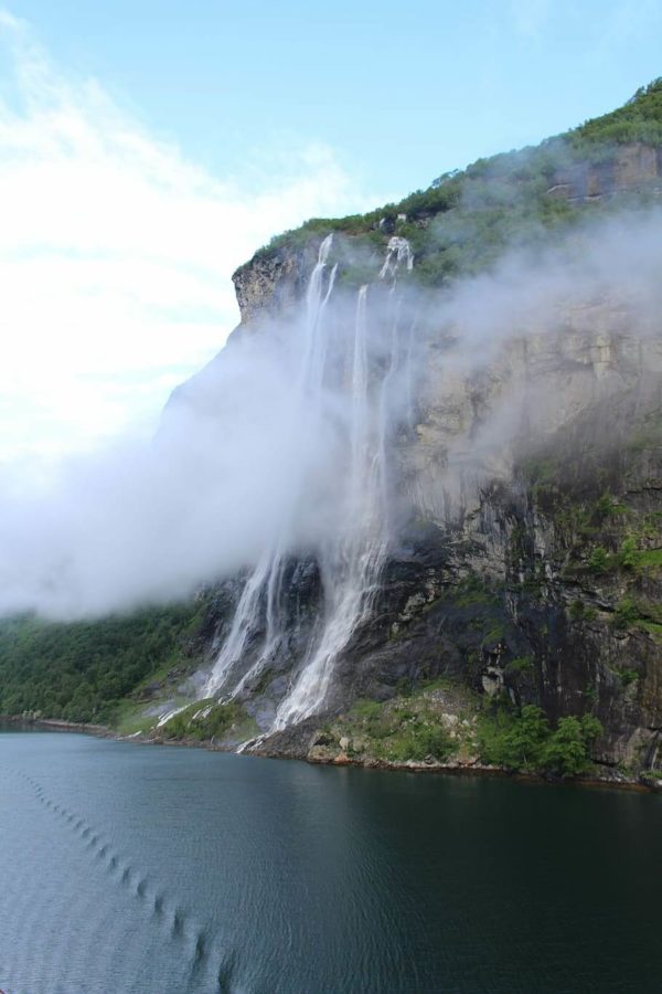 Saltos de Agua Las tres Hermanas Perú