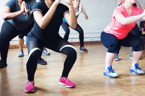 Entrenamiento Hiit Ejercicio Alta Intensidad Actitud Gimnasio Gym Sentadillas